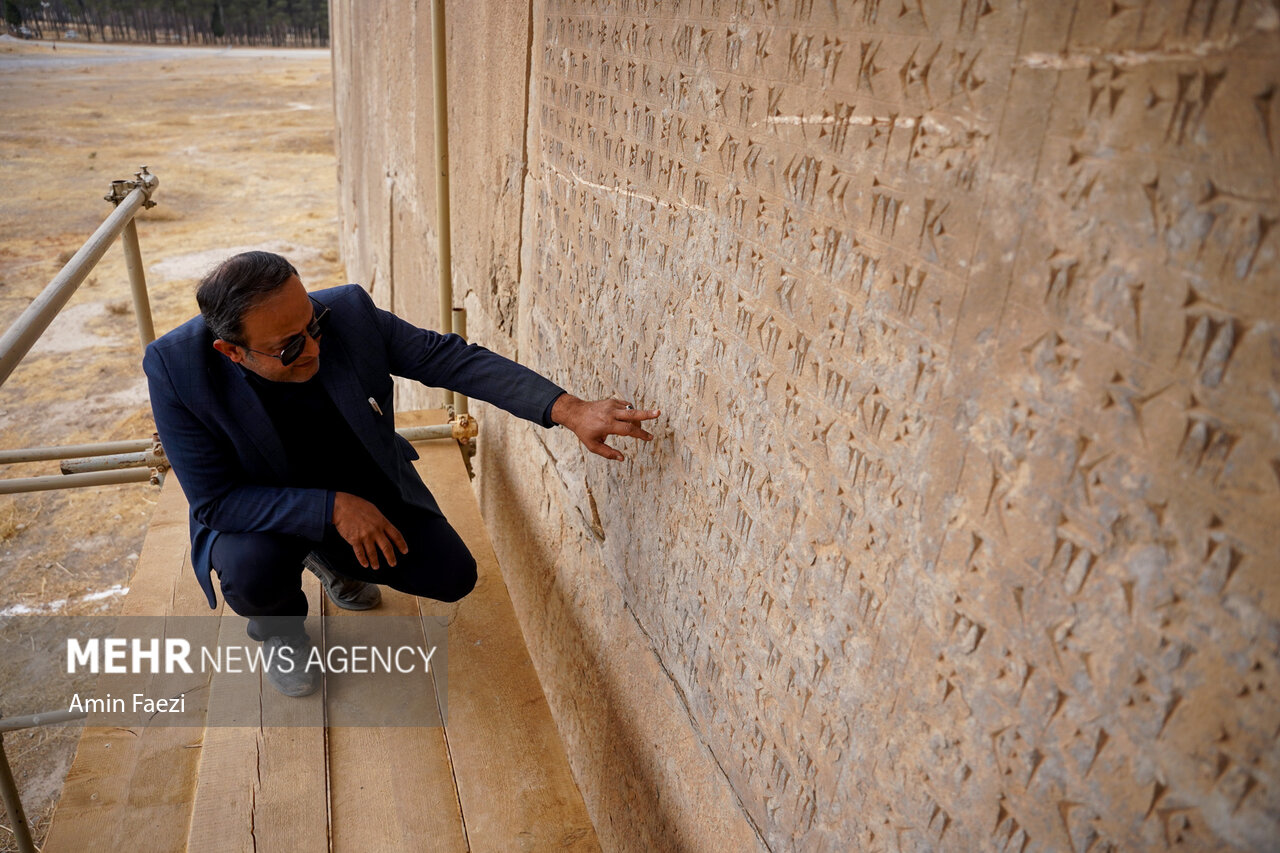 رازهای سنگی بازخوانی میشوند؛ مرمت تختجمشید با فناوری نوین