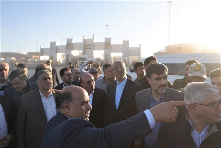 بازدید مسئولان گمرک و راهداری از مرز پرویزخان