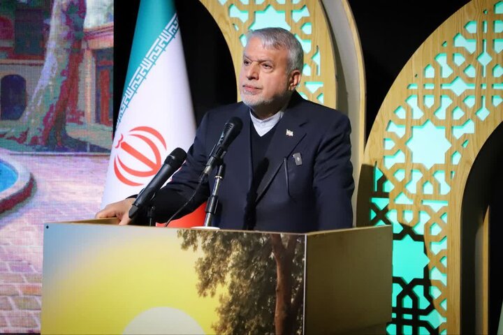 وزیر: گفتمان امام راحل نسخه انسجام ملی و نجات از شکافهای فرهنگی است